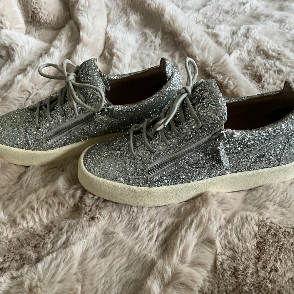 **Designer Giuseppe Zanotti Sparkle Sneakers** - Picture 3 of 4